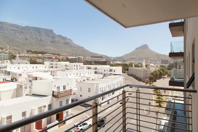 2 Bedroom Property for Sale in Zonnebloem Western Cape